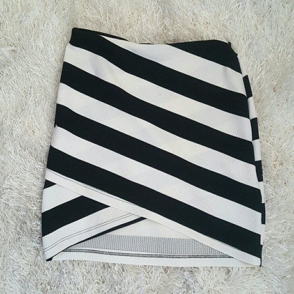 Party skirt - Picture 1 of 2